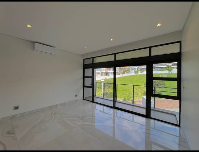 5 BEDROOM HOUSE FOR SALE IN IZINGA RIDGE